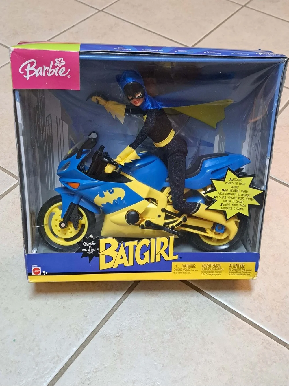 Barbie 2003 Mattel Barbie as Batgirl doll set (model C7458)